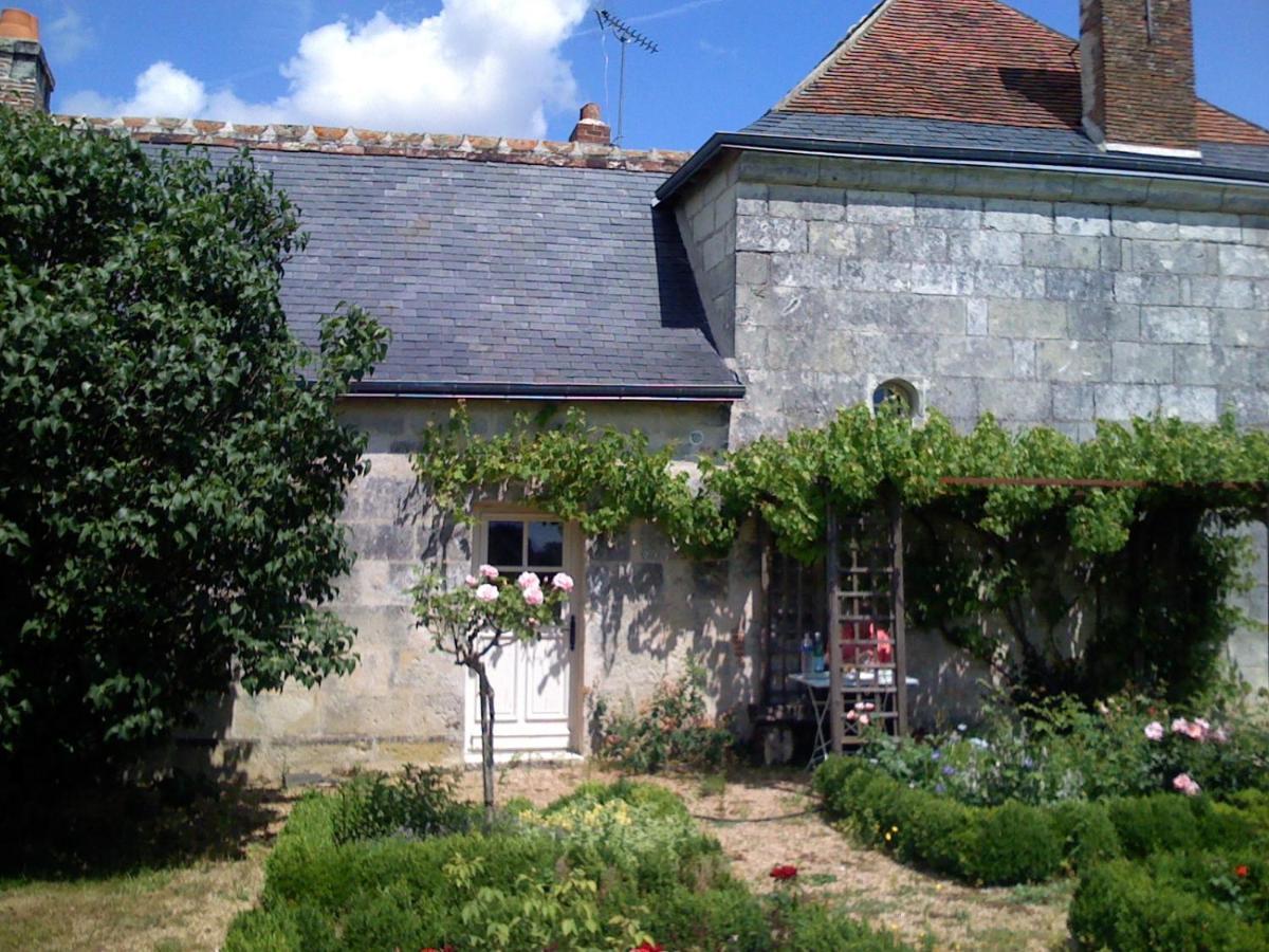 Une Maison, Un Jardin Berthenay Exterior foto